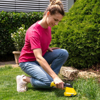 Karcher GSH 2 Plus Cordless Grass & Shrub Shears | 1.445-311.0 Karcher GSH 2 Plus Cordless Grass & Shrub Shears | 1.445-311.0