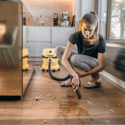 Karcher WD 2 Plus Vacuum Cleaner | 1.628-002.0