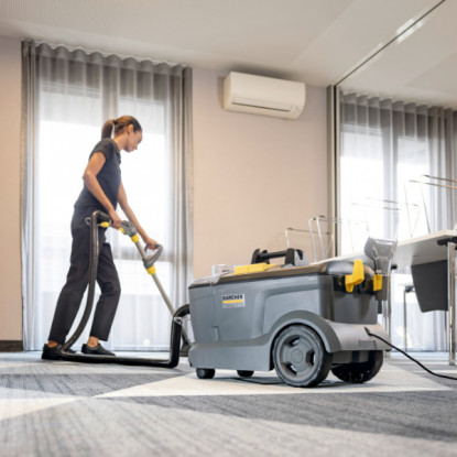 Karcher Puzzi 10/1 Carpet & Upholstery Cleaner | 1.100-132.0