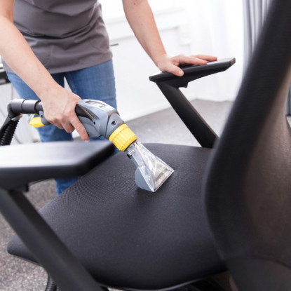 Karcher Puzzi 30/4 Carpet & Upholstery Cleaner | 1.101-123.0