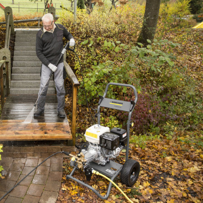 Karcher HD 9/23 De Diesel Engine Cold Water Pressure Washer | 1.187-907.0