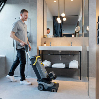 Karcher BR 30/4 C Bp Pack Scrubber Dryer | 1.783-228.0