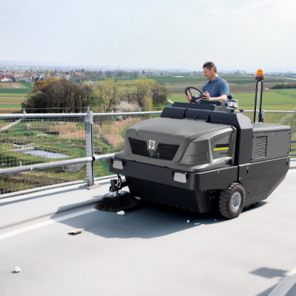 Karcher KM 150/500 R D Industrial Sweeper | 1.186-124.0